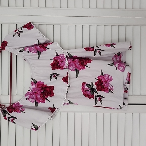 Floral Ruffle Top- Pink and White - Picture 4 of 4